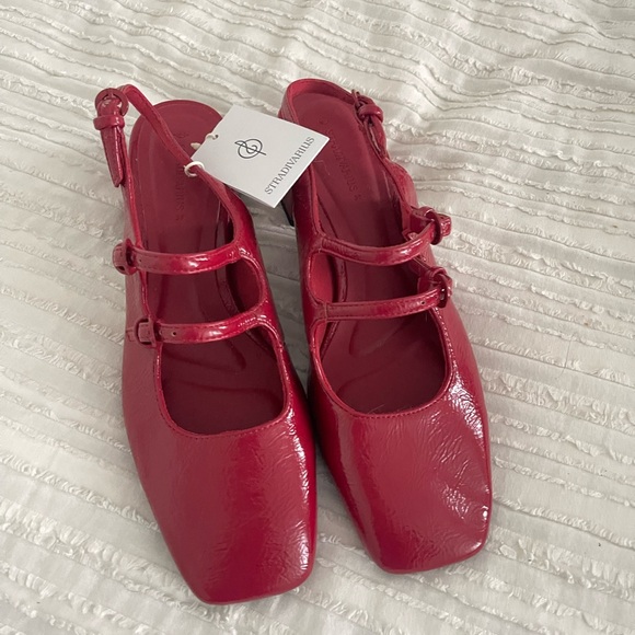 Stradivarius Cherry Red Patent Leather Heeled Mary Jane - Picture 6 of 10